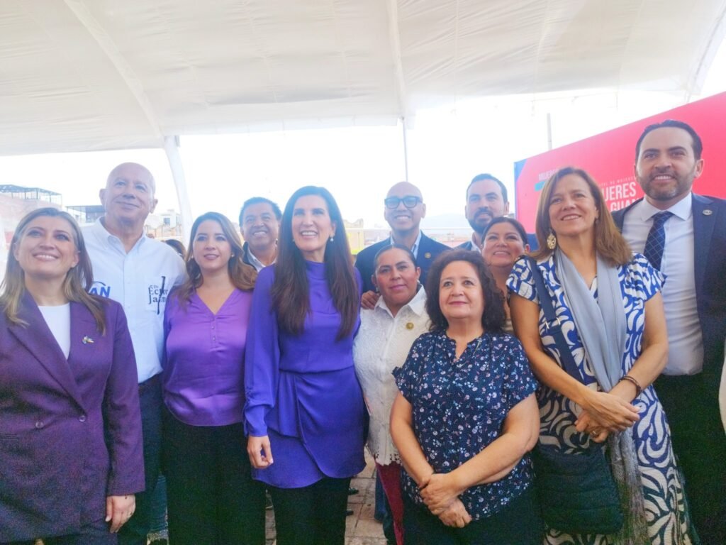 ¡Si se puede!, ¡Guanajuato es fuente de libertades y de la lucha democrática!, ¡Guanajuato y México las necesita! fue el llamado a las mujeres por Kenya López Rabadán, Margarita Zavala y Aldo Márquez.